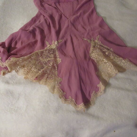 Victoria's Secret Pink/Purple Cream Ruffles  Size Small  USED - Picture 4 of 6